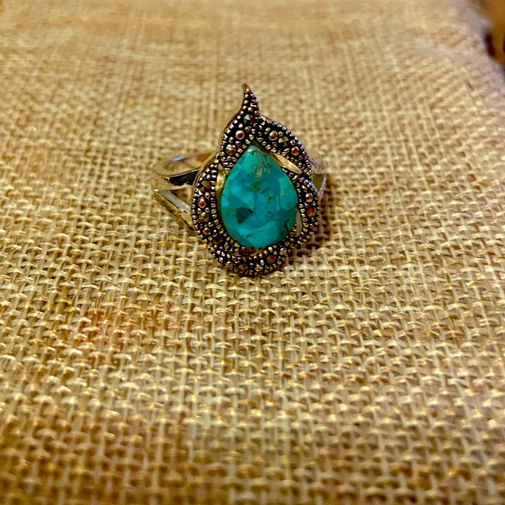 Silver and turquoise ring (size 7)